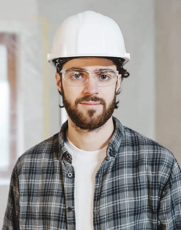 Brightness Contrast 1 من نحن